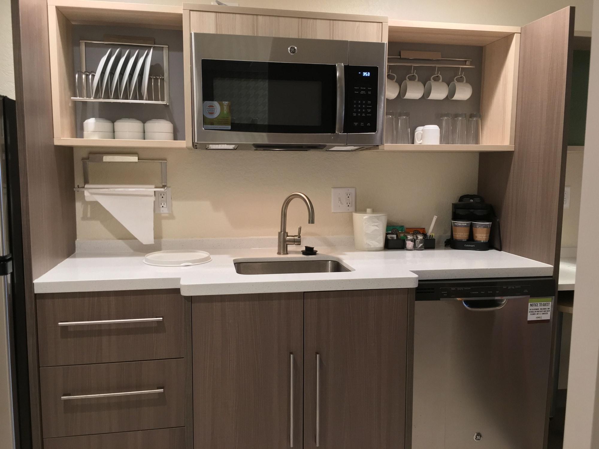 Home2 Suites By Hilton Brandon Tampa Экстерьер фото